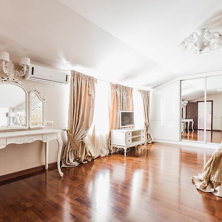 Two-Level Apartment Одесса Экстерьер фото